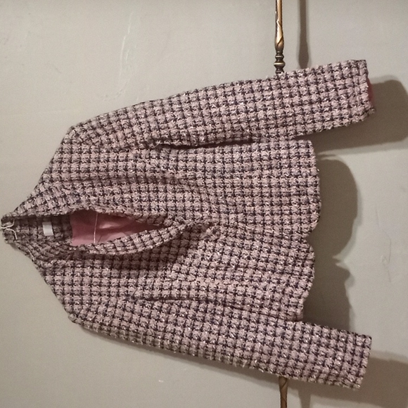 Suzy Shier Blazer - Picture 2 of 5